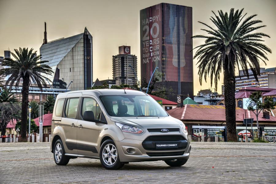  Ford Tourneo Connect 2015 года  (фото 7 из 20)